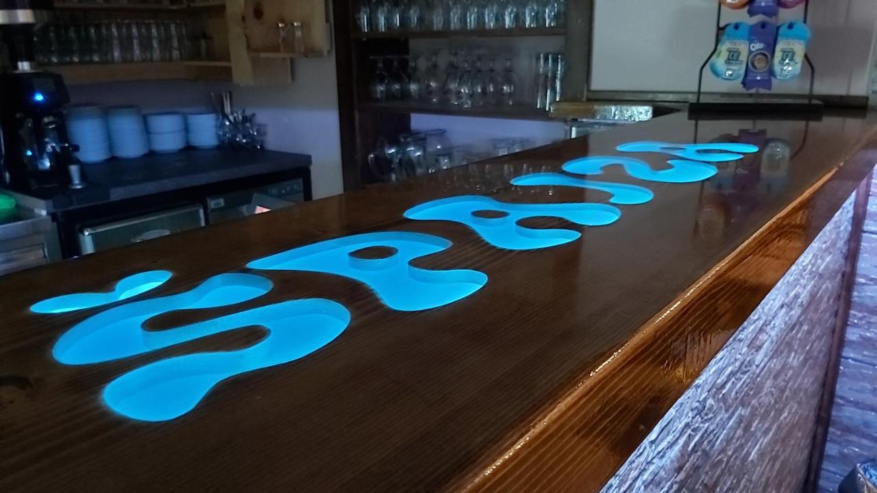 Hostel In Picerija Spajza モイストラナ エクステリア 写真